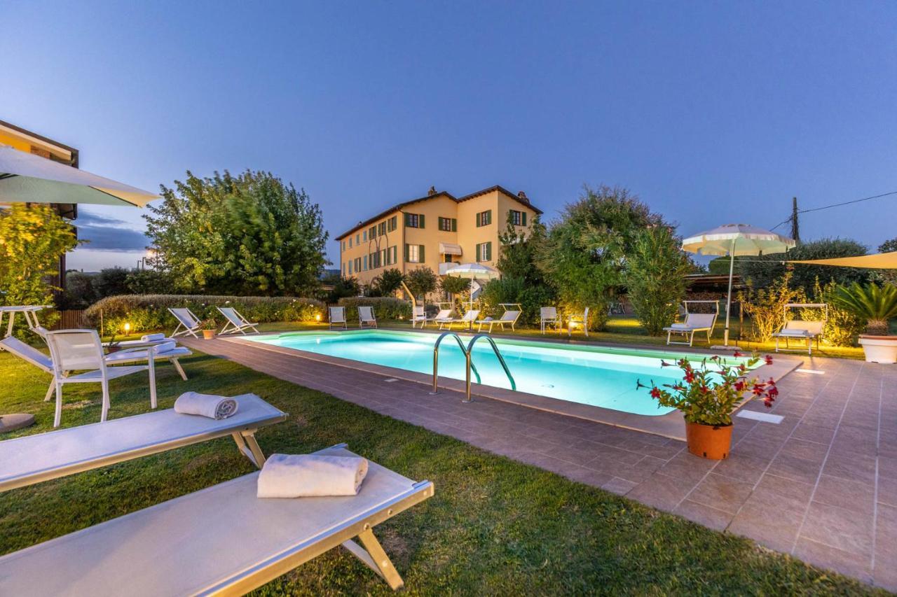 Villa Gabriella Apartments Lucca Exterior photo